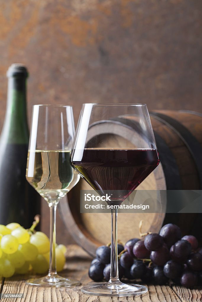 Rosso e vino bianco - Foto stock royalty-free di Alchol