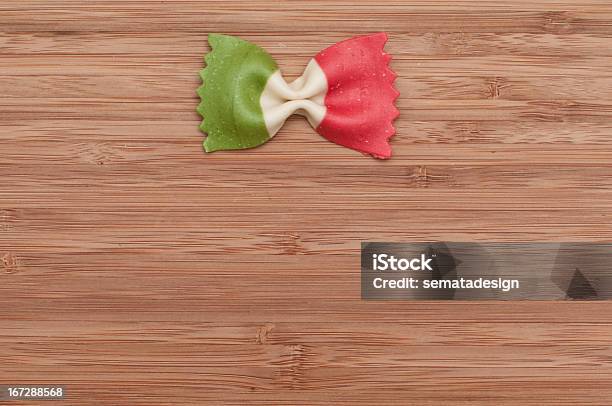 Lazos De Pasta Foto de stock y más banco de imágenes de Alimento - Alimento, Bandera Italiana, Italia