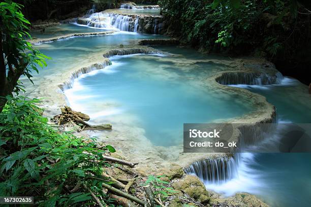 Photo libre de droit de Magnifiques Eaux Turquoise banque d'images et plus d'images libres de droit de Laos - Laos, Luang Prabang, Chutes de Kuang Si