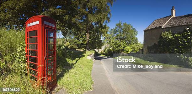 ヴィラージュ電話ボックス - イギリスのストックフォトや画像を多数ご用意 - イギリス, イギリス サマセット州, イングランド