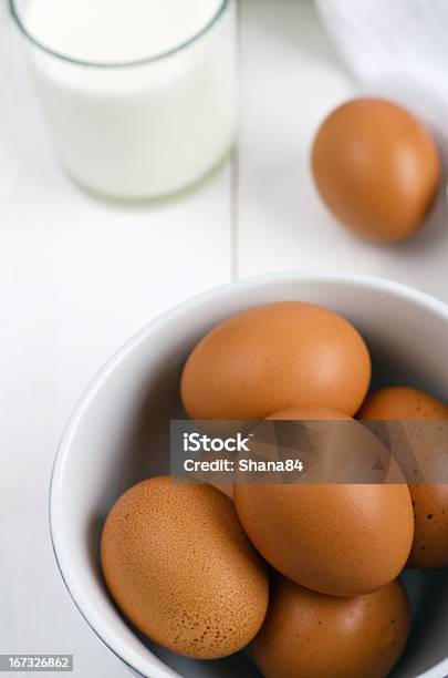 Foto de Leite E Ovos e mais fotos de stock de Alimentação Saudável - Alimentação Saudável, Assar, Bebida