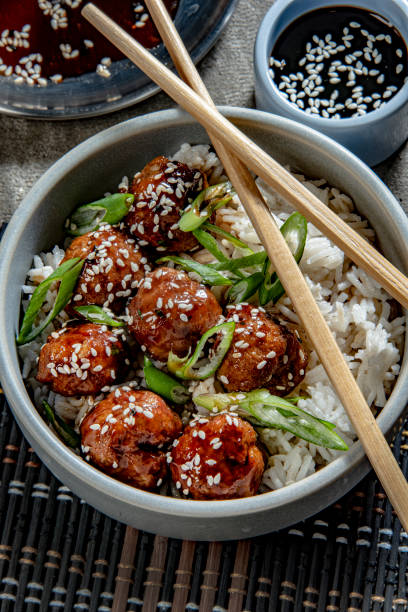 istock Vietnamese meatball with sesam and soya sauce 1673275903