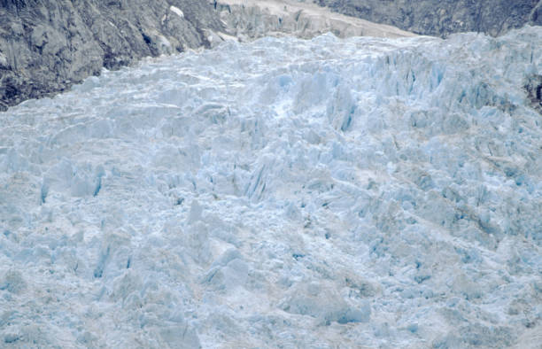 alaskan glacier from a high vantage point - montana us glacier national park usa glacier imagens e fotografias de stock