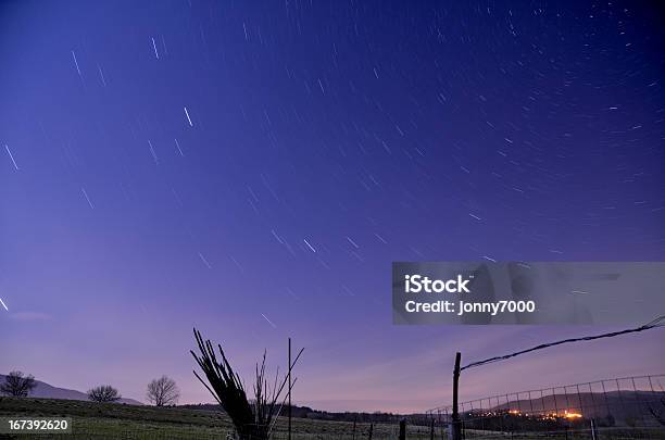 Starry Niebo - zdjęcia stockowe i więcej obrazów Aspiracje - Aspiracje, Astronomia, Badanie