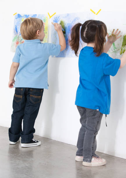 istock Painting preschoolers 167403091