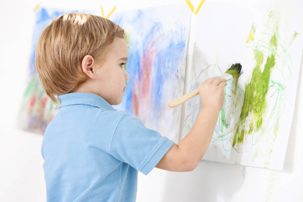 istock Painting toddler 167403098
