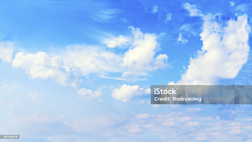 Bela vista do céu azul e nuvens. - Royalty-free Ao Ar Livre Foto de stock