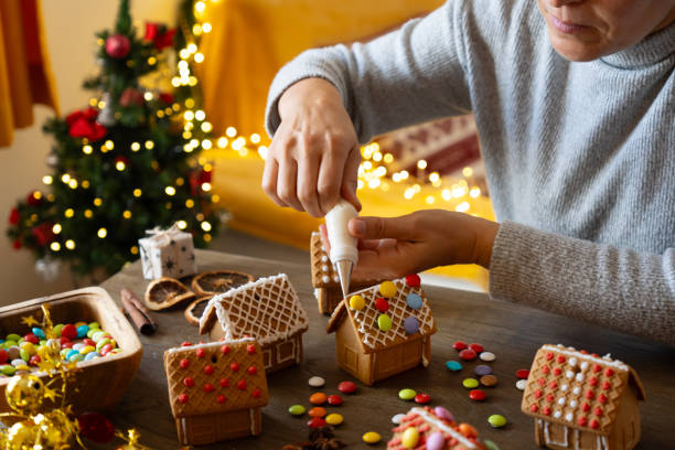 istock Making gingerbread houses for Christmas 1674135438