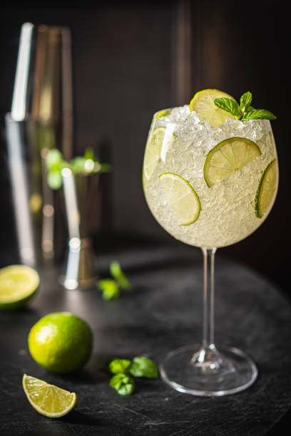 istock Margarita cocktail with lime 1674141317