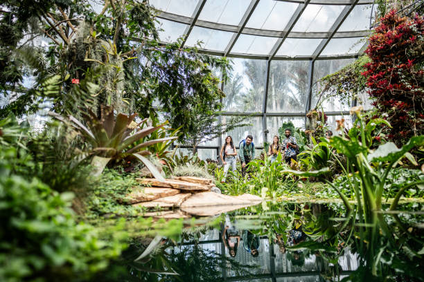 Friends on an expedition through the botanical garden