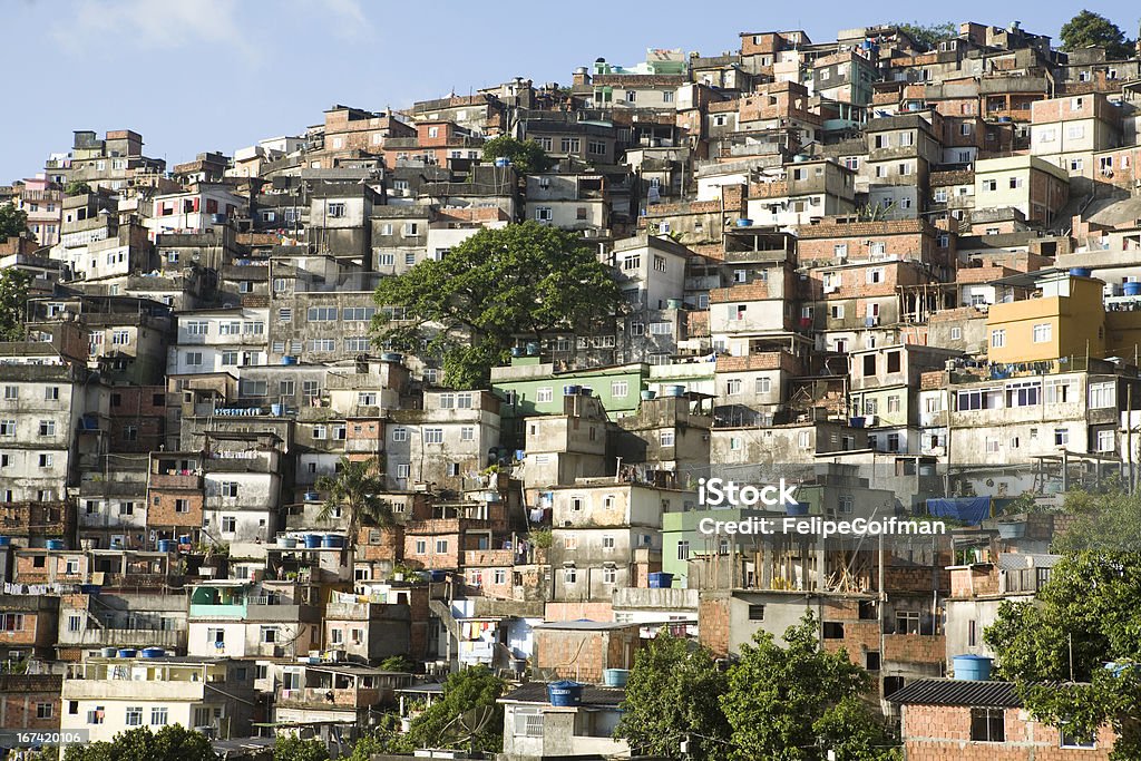 favela Rocinha da, Rio de Janeiro, Brasile - Foto stock royalty-free di Bassifondi