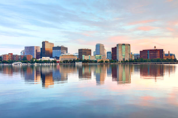 istock Cambridge Massachusetts along the Charles River 1674265563
