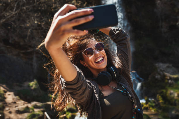 istock Have To Get My Selfie On 1674298629