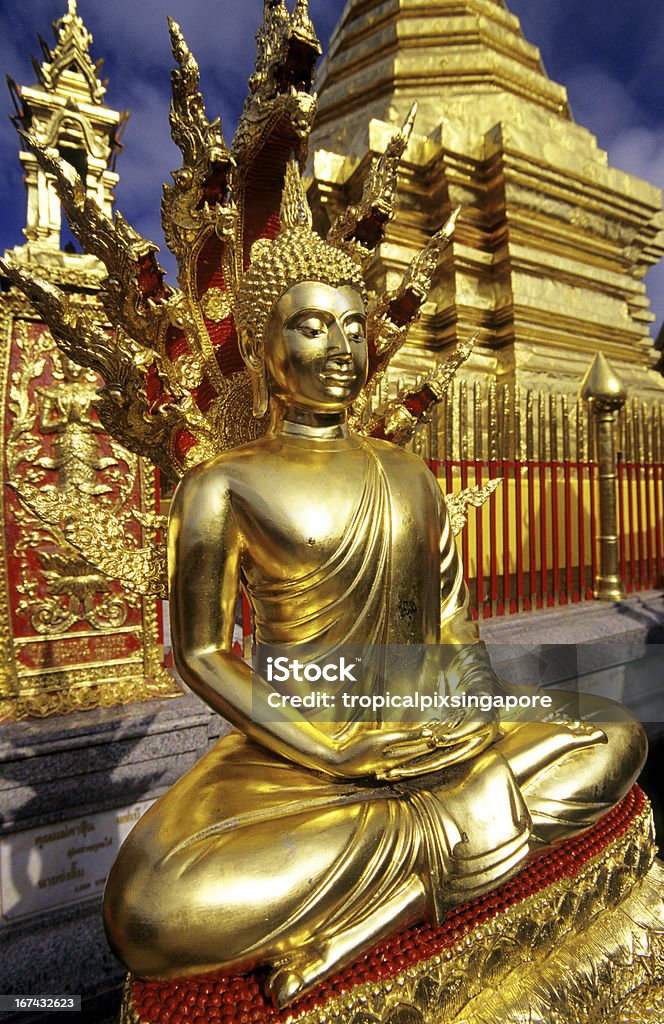 Thailandia, Chiang Mai, Wat Phrathat Doi Suthep, Tempio buddista. - Foto stock royalty-free di Buddismo