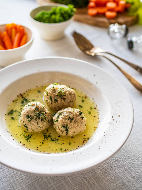 istock Roasted meatballs in dill sauce 1674417747