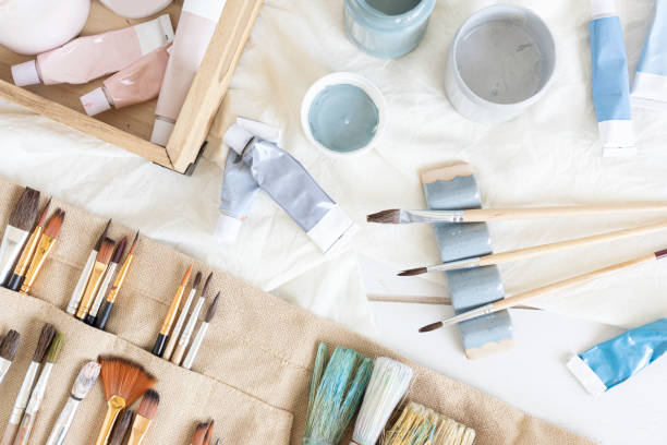 istock Painter's belt for artists with painting brushes, tools and colors 1674486571