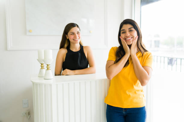 istock Excited client satisfied with the beauty services 1674533857