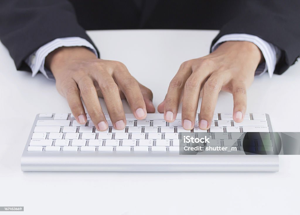 Escribiendo en el teclado - Foto de stock de Comunicación libre de derechos