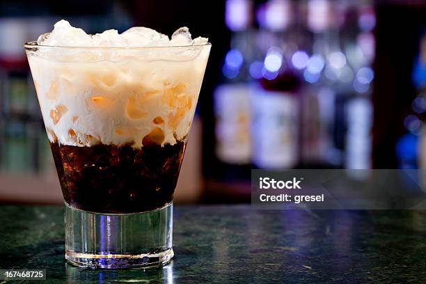 White Russian Cocktail - Fotografie stock e altre immagini di White Russian - White Russian, Alchol, Bere