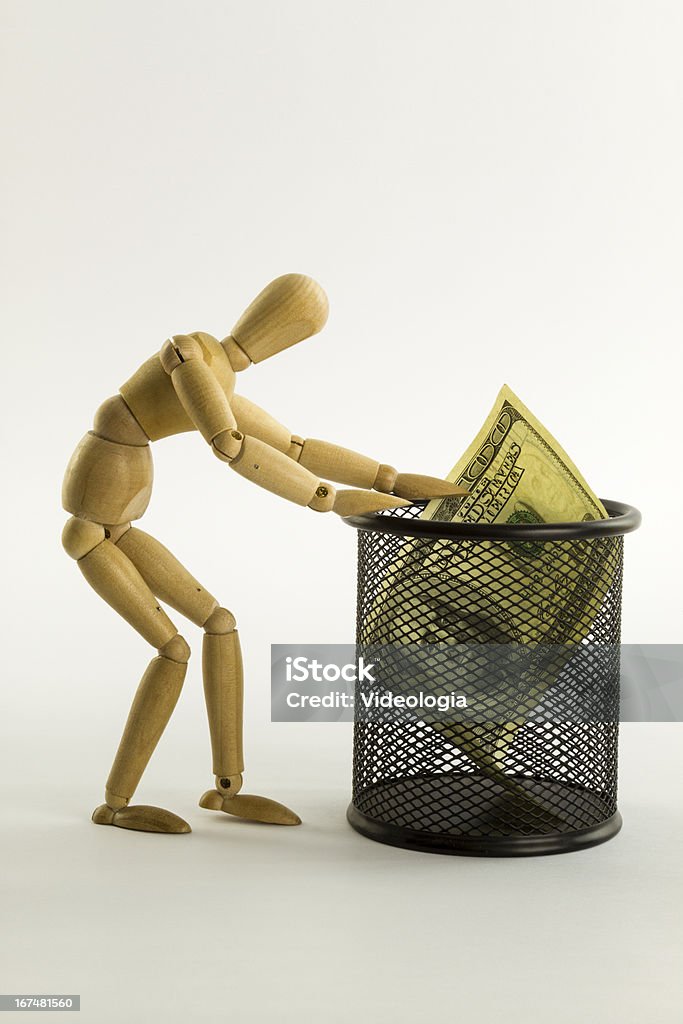 Figurine articulée prend (est) de dollars du bureau bin - Photo de Adulte libre de droits