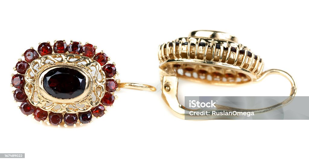 Goldene Ohrringe mit ruby – - Lizenzfrei Altertümlich Stock-Foto