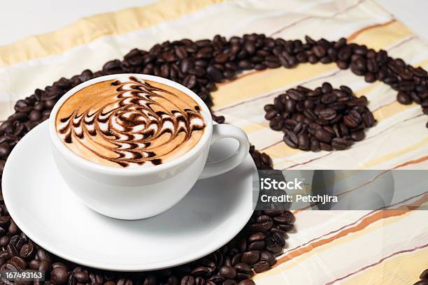 Il Gioco Fantasia Cappuccino Art Caffè - Fotografie stock e altre immagini di Bianco - Bianco, Bibita, Caffeina