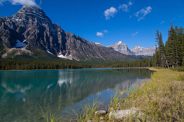 istock Emerald green lake in Canadian Rockies 167531963