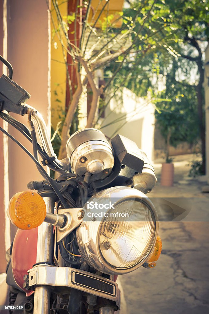 Classico da motociclista vintage ad Atene, Grecia - Foto stock royalty-free di Ambientazione esterna