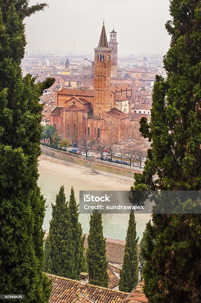 Piazza Brà Molinari, Verona, Itália - Foto de stock de Antigo royalty-free