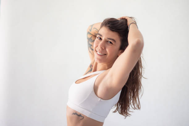 istock Dancer woman portrait with white background. 1675692980
