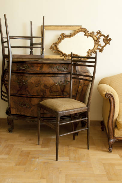 istock Vintage Furniture. 1675750527