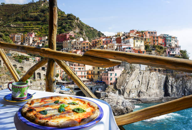 istock Pizza place in Riomaggiore, Italy 1675855561