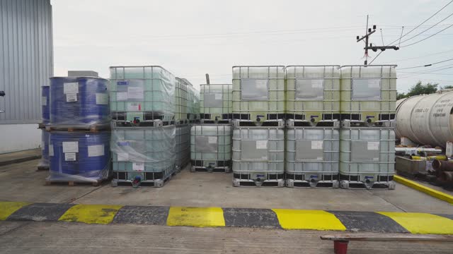 Efficient IBC Tank Storage at an Industrial Facility for Liquid Chemicals