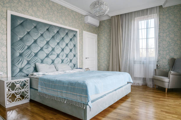 istock Beautiful bedroom with king size bed 1676098774