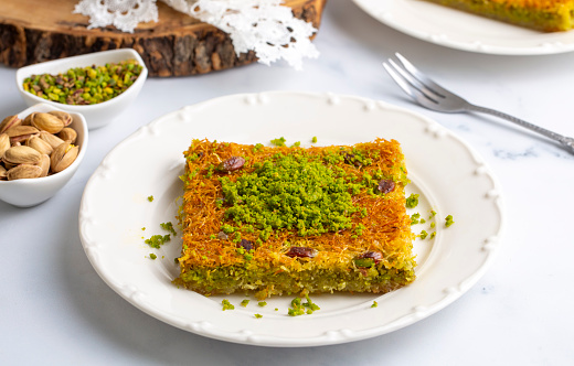 Turkish dessert antep kadayif - pistachio kadayif