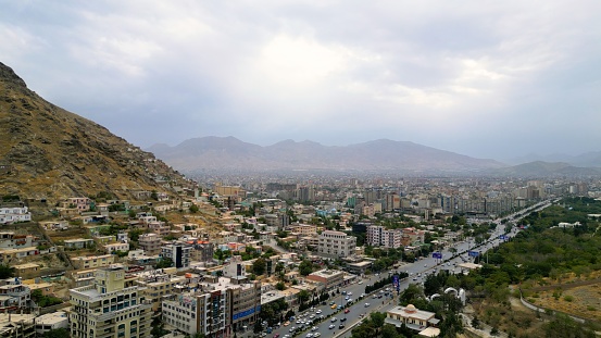 The Kabul metropolitan area has a population of about 2.8 million inhabitants.