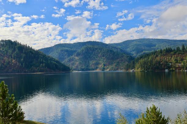 istock Beautiful Lake Coeur d'Alene 1676885116