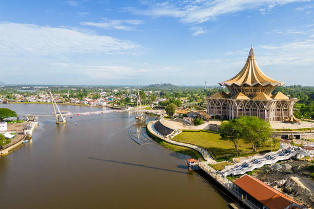 waterfront of sarawak river in kuching - sarawak state imagens e fotografias de stock