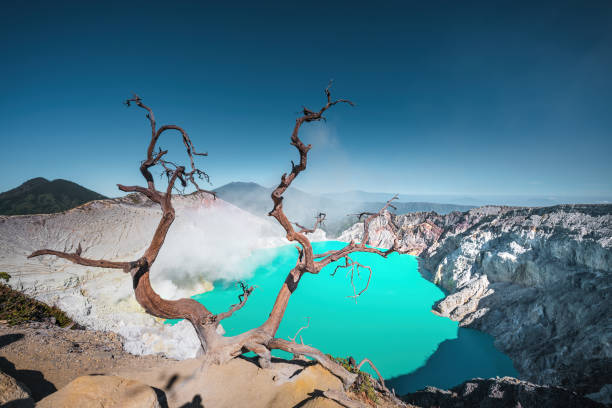 IJEN VOLCANO,INDONESIA