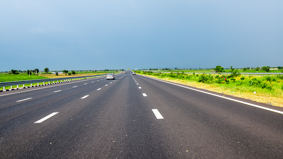 The Delhi Vadodara Mumbai Expressway is a 1350 km long, 8-lane wide access-controlled expressway connecting New Delhi to Mumbai. Delhi Mumbai Expressway.