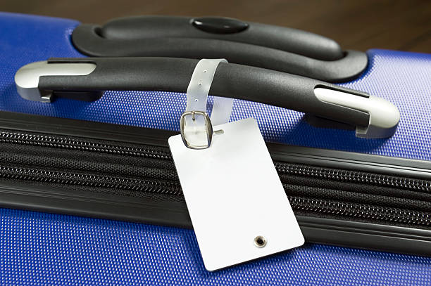 rótulo e de bagagem - suitcase travel luggage label imagens e fotografias de stock