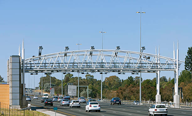 шлагбаум open road - toll booth tolling construction platform construction frame стоковые фото и изображения