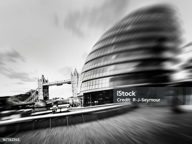타워 브리지 및 시티 홀 런던 0명에 대한 스톡 사진 및 기타 이미지 - 0명, 각도, 강