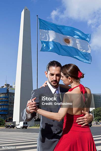 Argentine Couple Dancing Tango In Buenos Aires Stock Photo - Download Image Now - Buenos Aires, Tango - Dance, Obelisco de Buenos Aires