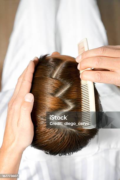 Foto de Salão De Cabeleireiro e mais fotos de stock de Ziguezague - Forma - Ziguezague - Forma, Estilo de cabelo, Cabeleireiro