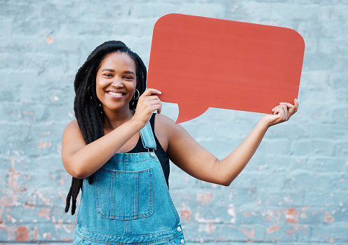 Girl with speech bubble for social media communication, conversation or web chat on online app. Contact, internet brand marketing and advertising student or black woman smile with mockup chat sign