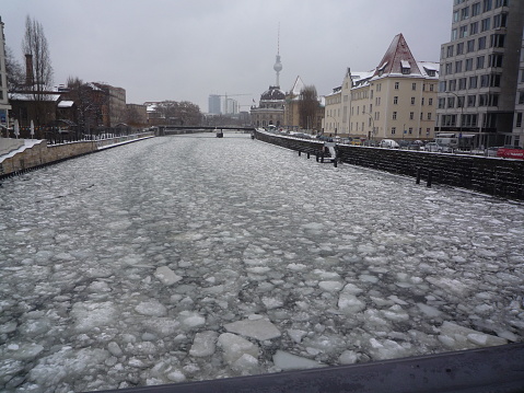 Ice and snow on river through Berlin