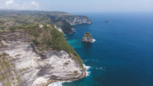 istock Cliffs of Uluwatu 1678313442