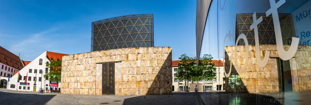 famosa sinagoga di ohel-jakob a monaco di baviera - synagogue judaism contemporary munich foto e immagini stock