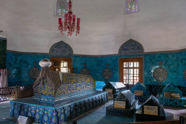 istock Fifth Ottoman Sultan Celebi Mehmet Tomb (Green Tomb) and Mosque 1678653630